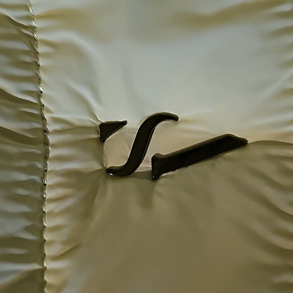 Backpack - Picture 6 of 6